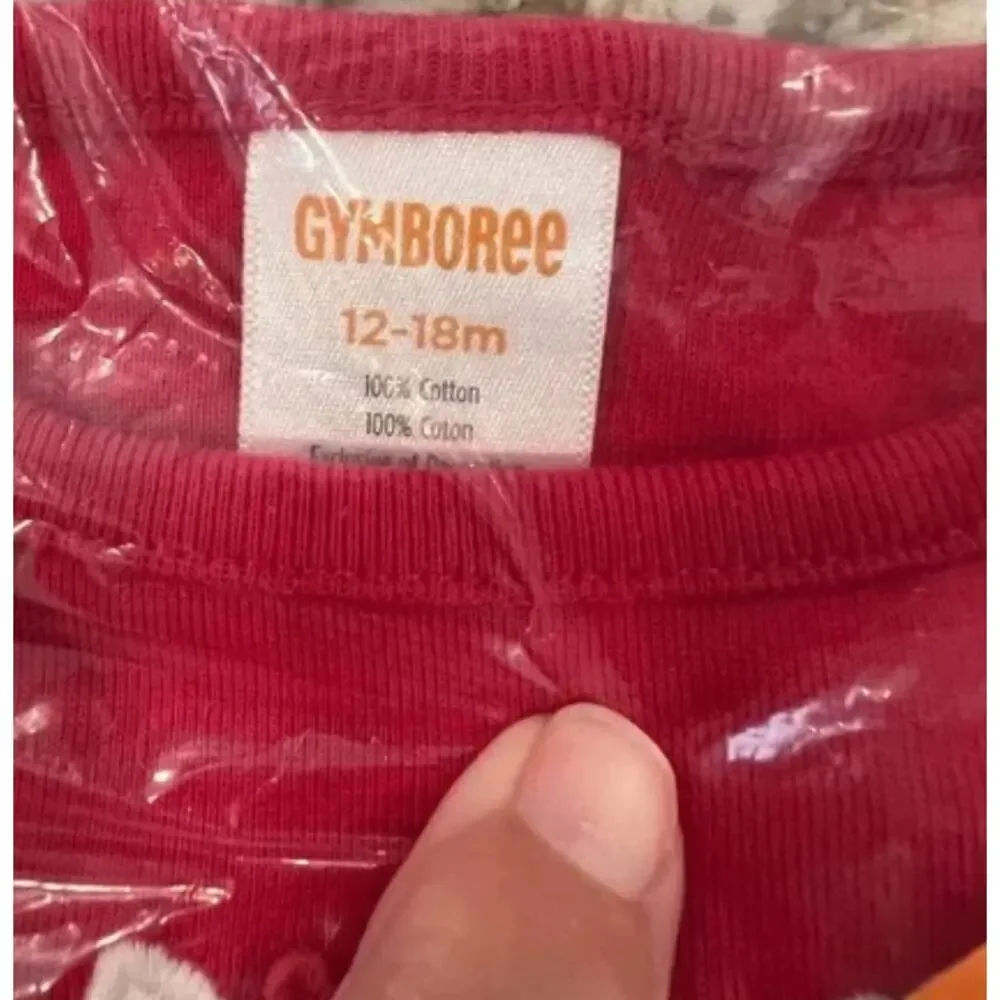 **NWT Gymboree Girls Red W/Embroidered Valentine Heart Cat Top